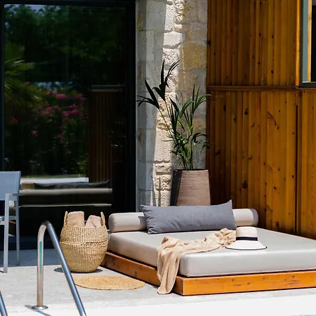 Portes Lithos Luxury
