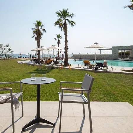 Portes Lithos Luxury Hotel