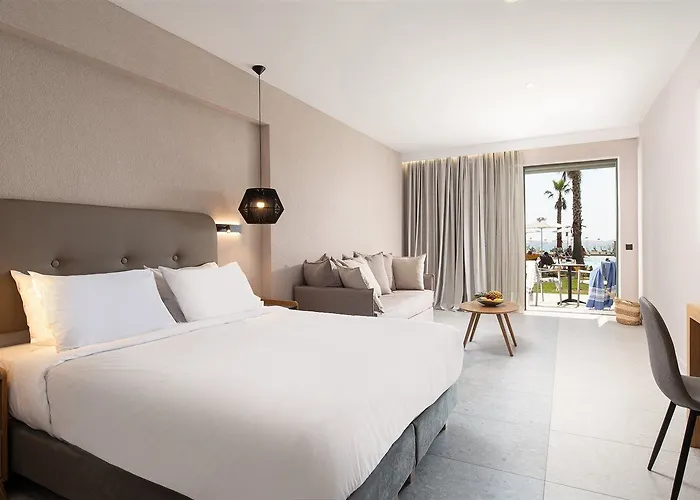 Portes Lithos Luxury מלון