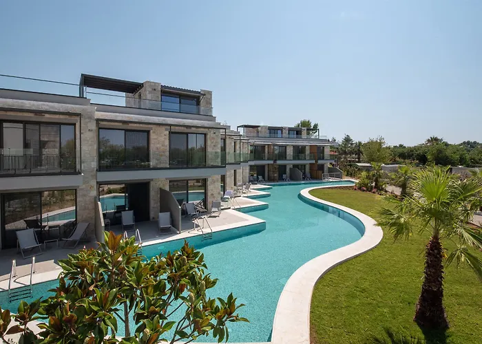 Portes Lithos Luxury מלון נאה פוטידאה