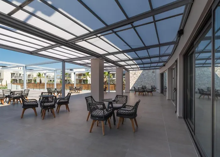 Portes Lithos Luxury נאה פוטידאה