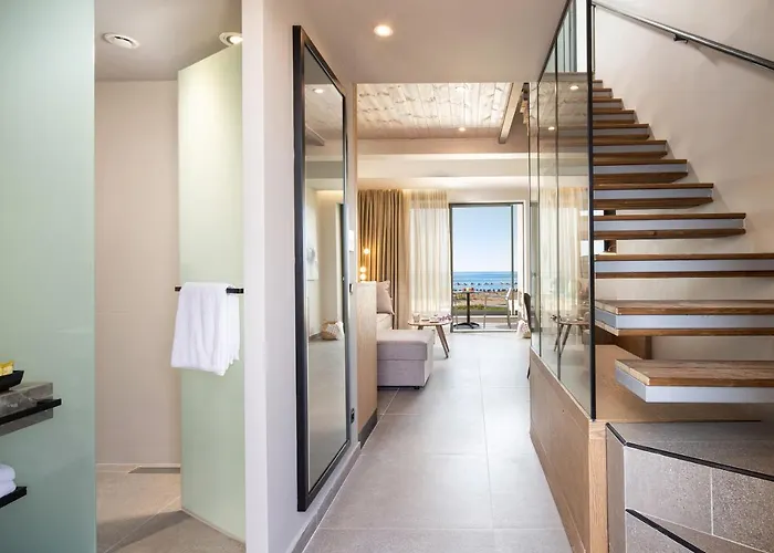 מלון Portes Lithos Luxury 5*