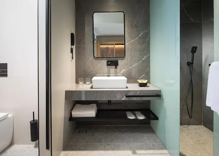 Portes Lithos Luxury מלון 5*