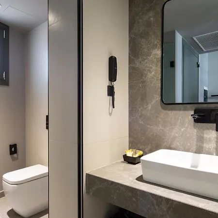 מלון Portes Lithos Luxury נאה פוטידאה